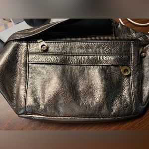 Parker Thatch Cross Your Heart Sling w/strap